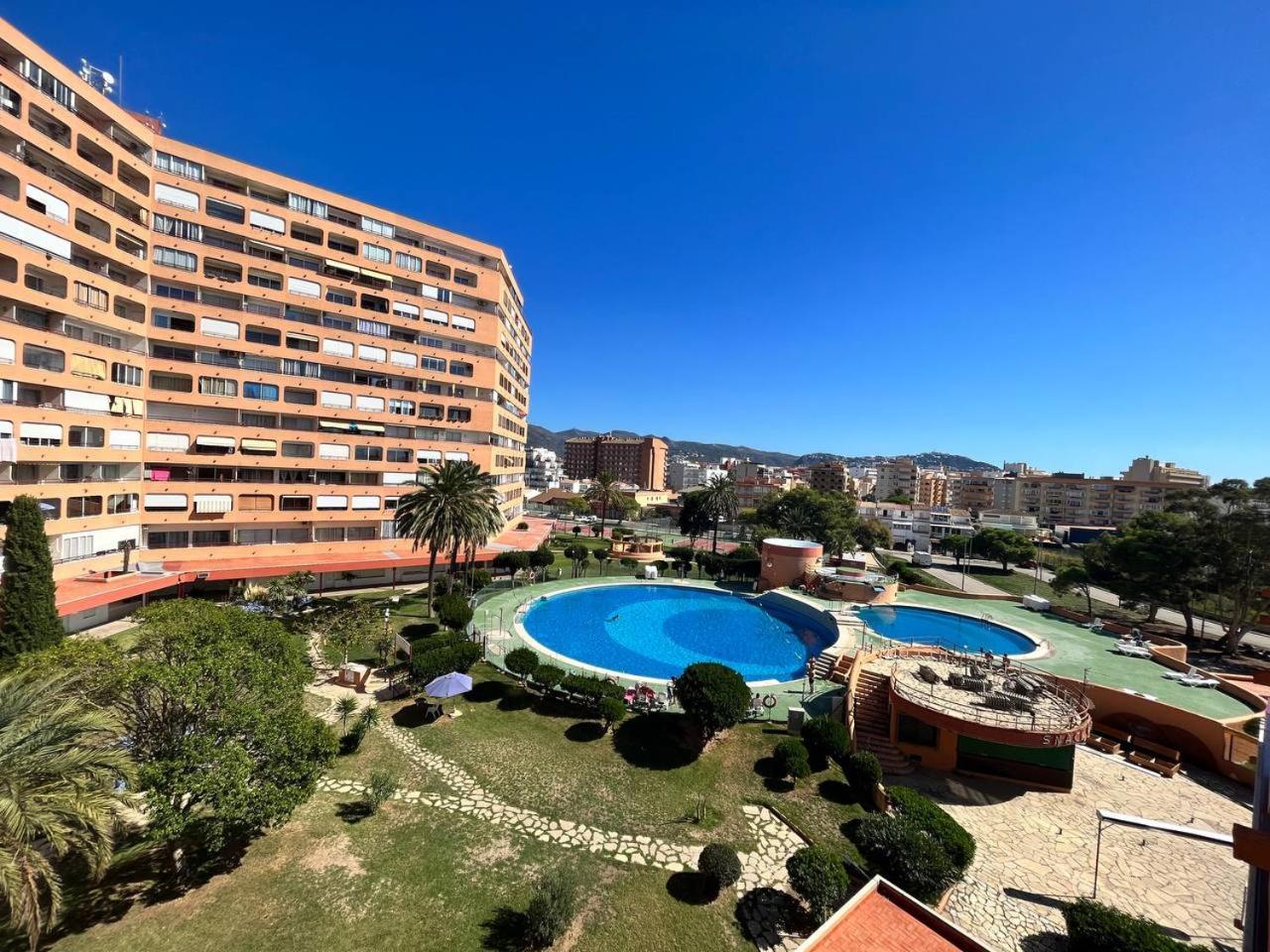 Estudio Con Tres Piscinas Comunitarias Y Pista De Tenis Roses Exterior foto