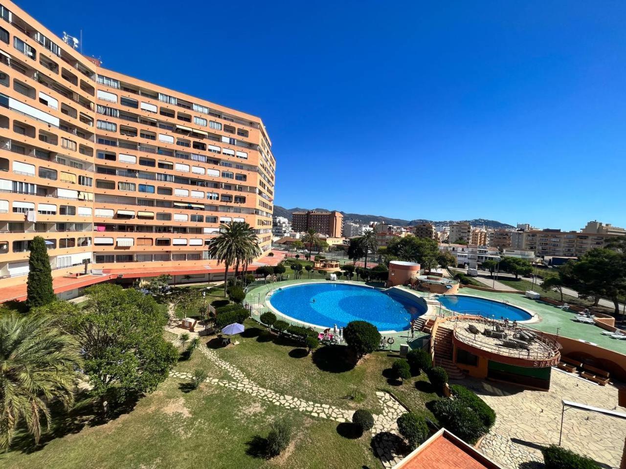 Estudio Con Tres Piscinas Comunitarias Y Pista De Tenis Roses Exterior foto